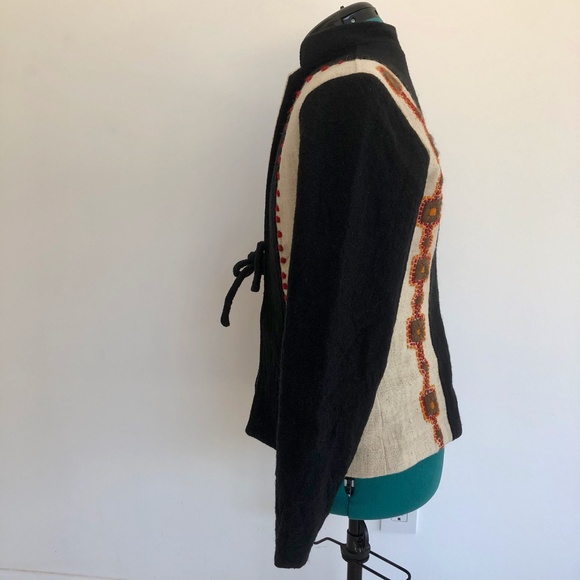 Raw Hand-Spun Wool Jacket - Picture 4 of 6